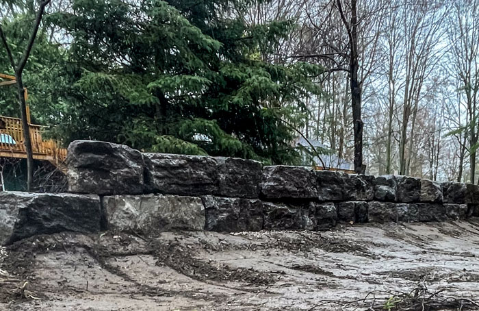 VanKuikConstruction-2024-natural-stone-rataining-wall