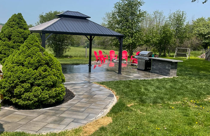 VanKuikConstruction-2024-stone-patio-bbq-firepit