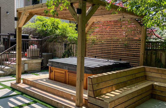 VanKuikConstruction-backyard-hottub-deck-seating