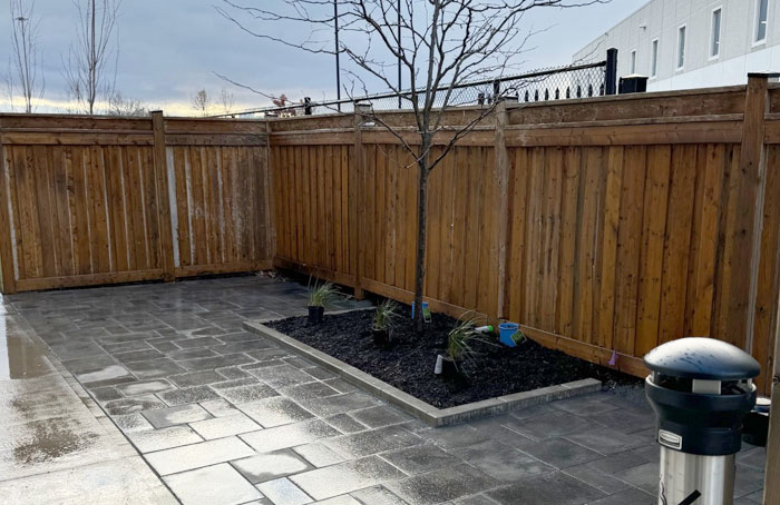 VanKuikConstruction-2024-outdoor-smokers-courtyard